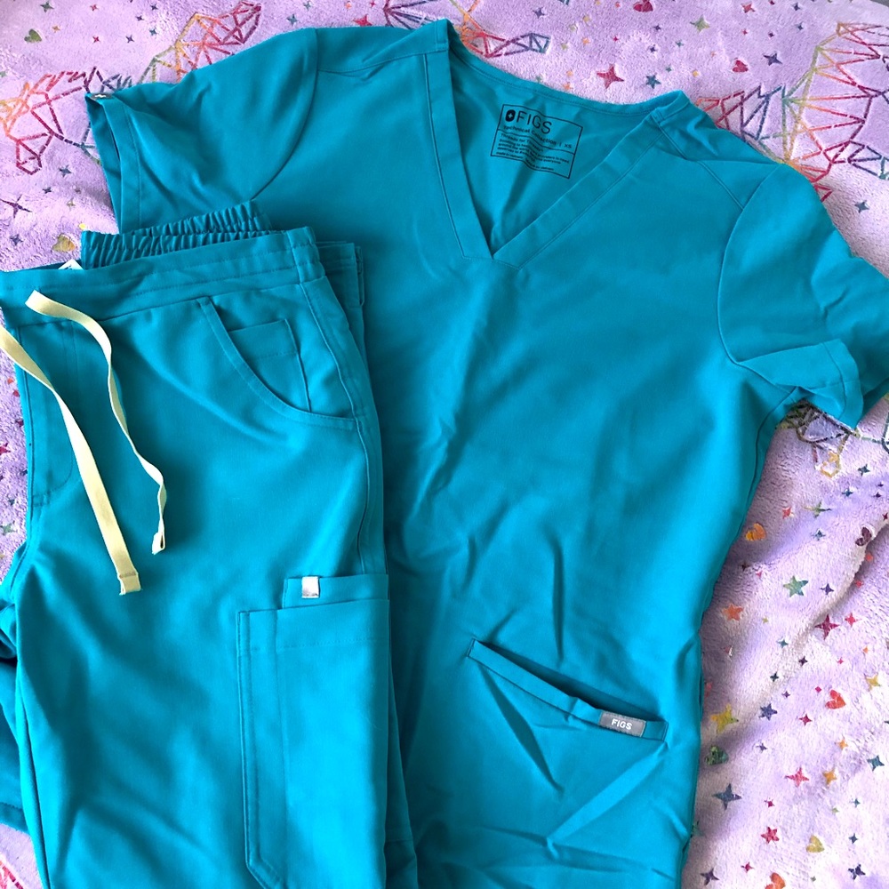 Figs scrub set in Teal
